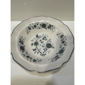 Vintage China Soup/Cereal Bowl Floral Design Made In Korea Gray And White 6in